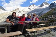 62 Dal rifugio con vista in Piz Sella e Glushaint